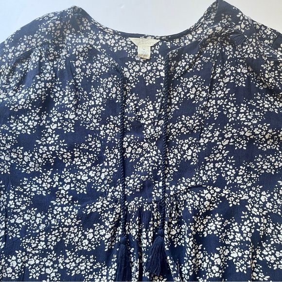 Caslon Blouse V Neck Floral Peasant Top Boho Tassle Long Sleeve Shirt  Blue Sz M - Picture 8 of 12